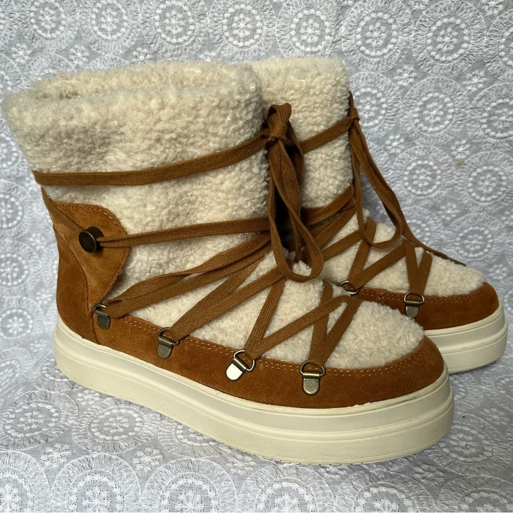 J/Slides Newbie Tan Suede Leather Faux Fur Platform Boot; Women’s 7.5; snowbunny